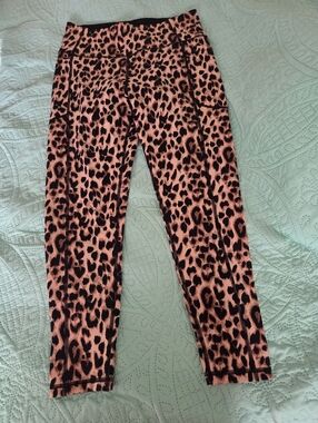 Victoria's Secret Leopard Print Workout Leggings- Brown& Black